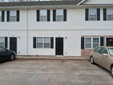 Main picture of 209 E Wilson St