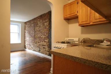 Main picture of 128 Saint Marks Pl