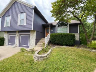 Main picture of 13310 Crystal Ave