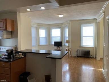 Main picture of 111 Queensberry St