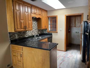Main picture of 1128 Redbud Ave
