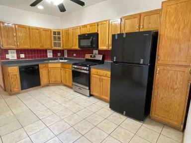 Main picture of 902 N California Ave