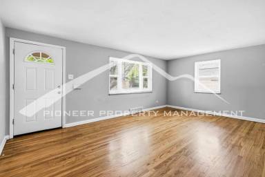 Main picture of 4564 E Mexico Ave
