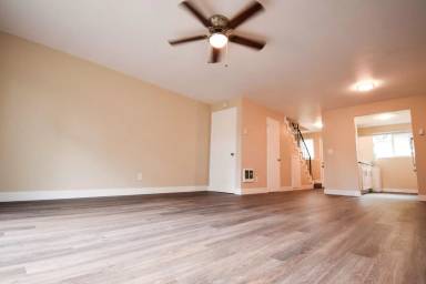 Main picture of 18300 SE Abernethy Ln