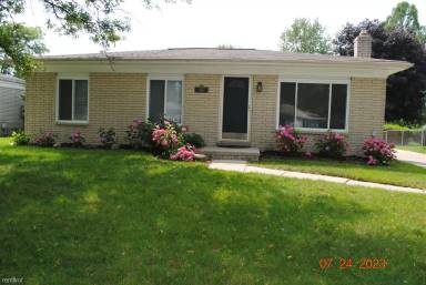 Main picture of 43929 McLean Dr