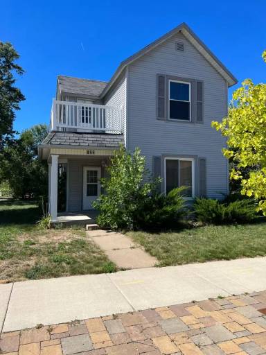 Main picture of 122 S 2nd Ave