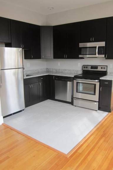 Main picture of 1730 Bank St