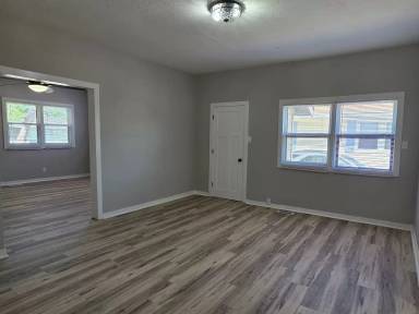 Main picture of 2925 Maple St