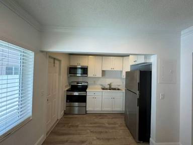 Main picture of 1737 Liberty St
