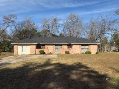 Main picture of 2621 Norwich Dr