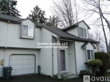 Main picture of 131 23rd Ave SE