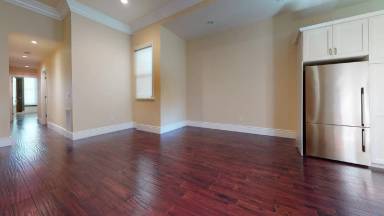 Main picture of 239 Bartlett St