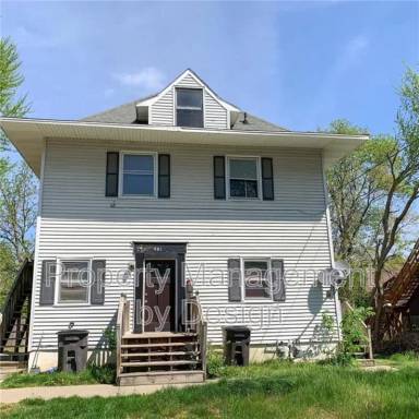 Main picture of 401 Franklin Ave