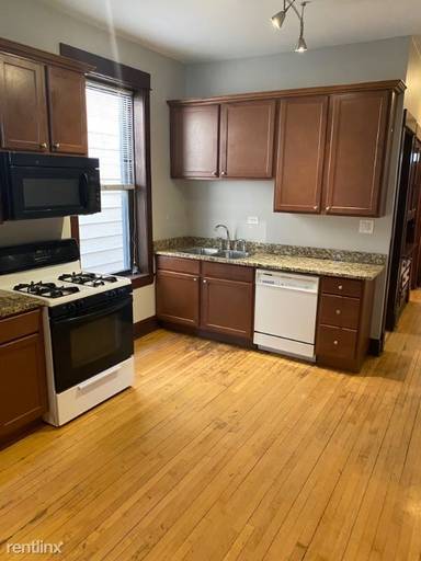 Main picture of 3315 N Albany Ave