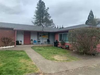 Main picture of 3094 NE Douglas Ave