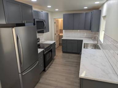 Main picture of 203 S Asbury St