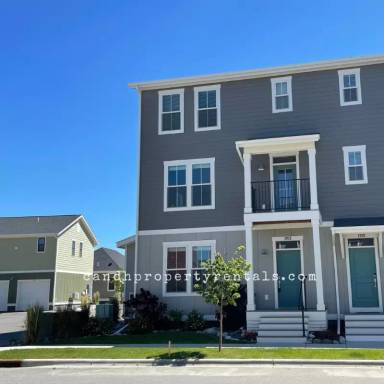 Main picture of 1723 Walter Creek Blvd