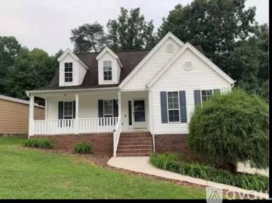 Main picture of 5028 Dellwood Dr