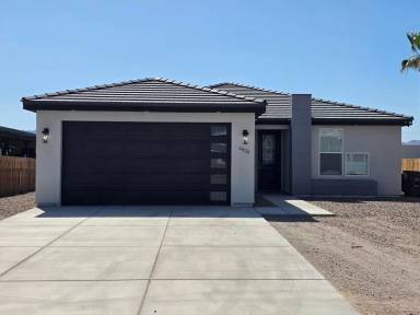 Main picture of 4429 S Calle Viveza