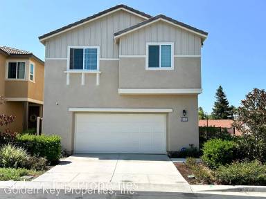 Main picture of 5605 Estrella Way