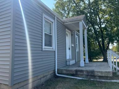 Main picture of 6749 Woodmar Ave