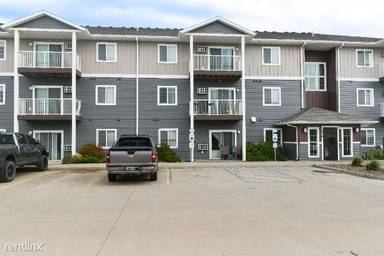 Main picture of Bakken Ridge Apartments