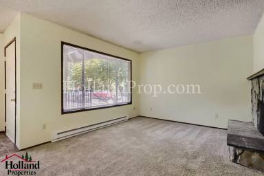 Main picture of 4500 SW 103rd Ave.