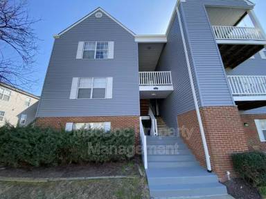 Main picture of 100 Picadilly Ln