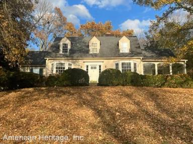 Main picture of 5140 Stanford Dr