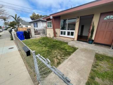 Main picture of 2169 Froude St