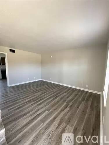 Main picture of 369 Peabody Dr