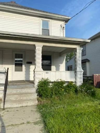 Main picture of 633 Davids St