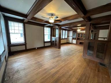 Main picture of 137 E Frambes Ave