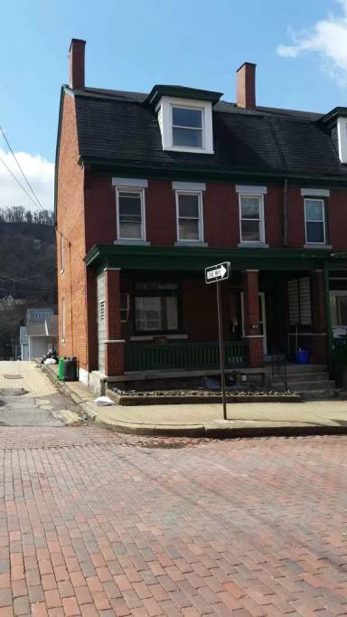 Main picture of 419 Lincoln Ave