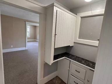 Main picture of 16 Adams St
