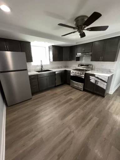 Main picture of 6059 W Higgins Ave