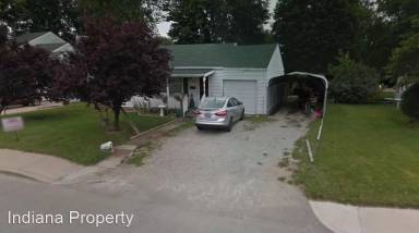 Main picture of 818 W Main St