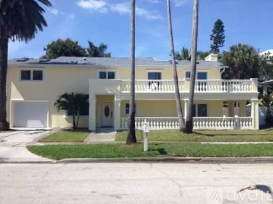 Main picture of 3201 E De Bazan Ave
