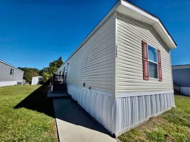 Main picture of 553 Corbin St