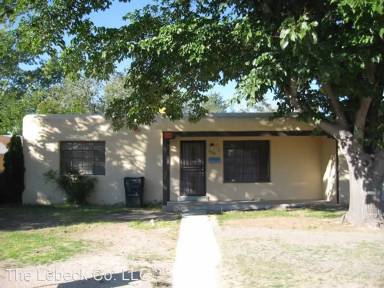 Main picture of 4821 Haines Ave NE