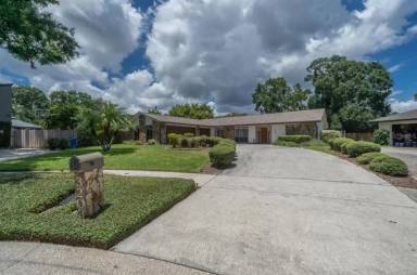 Main picture of 3203 Stoneybrook Ln