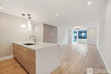 Main picture of 3456 Sacramento St