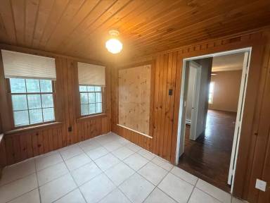 Main picture of 306 Madison Ave