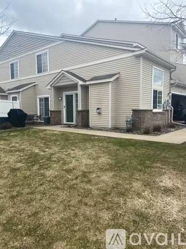 Main picture of 11177 77th St NE