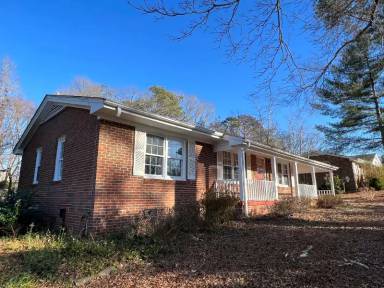 Main picture of 6413 Diamond Dr