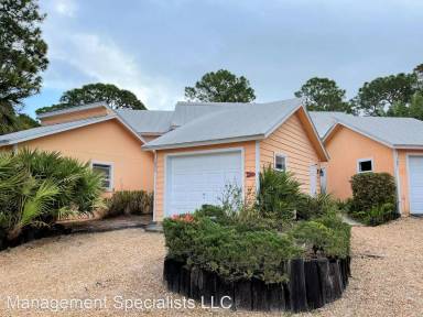 Main picture of 1827 SE Hideaway Cir