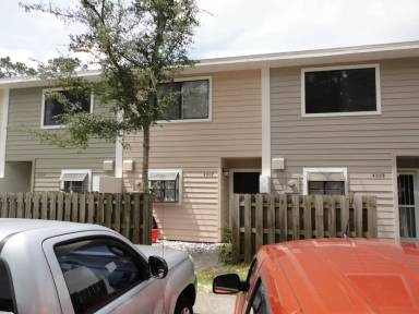 Main picture of 4007 SW 20th Ln