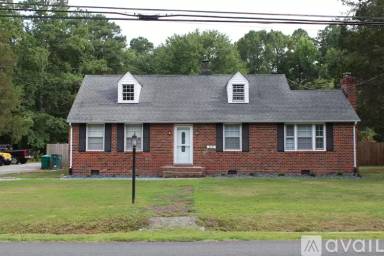 Main picture of 3001 Lakewood Rd