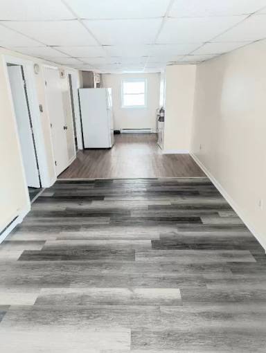 Main picture of 1064 Main St