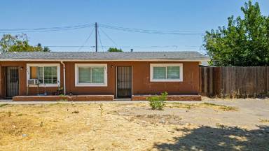 Main picture of 711 Roselawn Ave